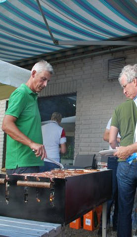 Andreas grillt für uns! 1. Vorsitzender - Andreas grillt für uns!