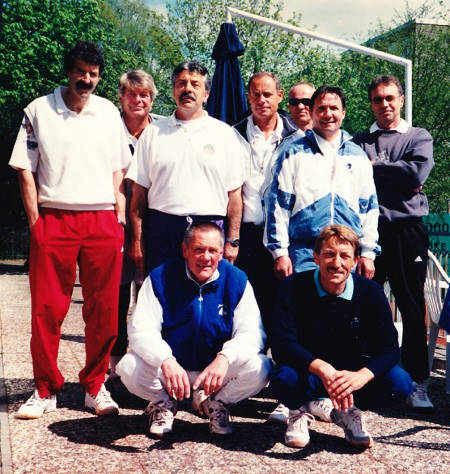 (Stehend: Christian Rübke, Wolfgang Schertzinger, Raimund Wallut, Till Beye-Fengefisch, Werner Möller, Hartmut Engel, Bernd Krüger - Kniend: Manfred Sowarka, Michael Fröhlich)